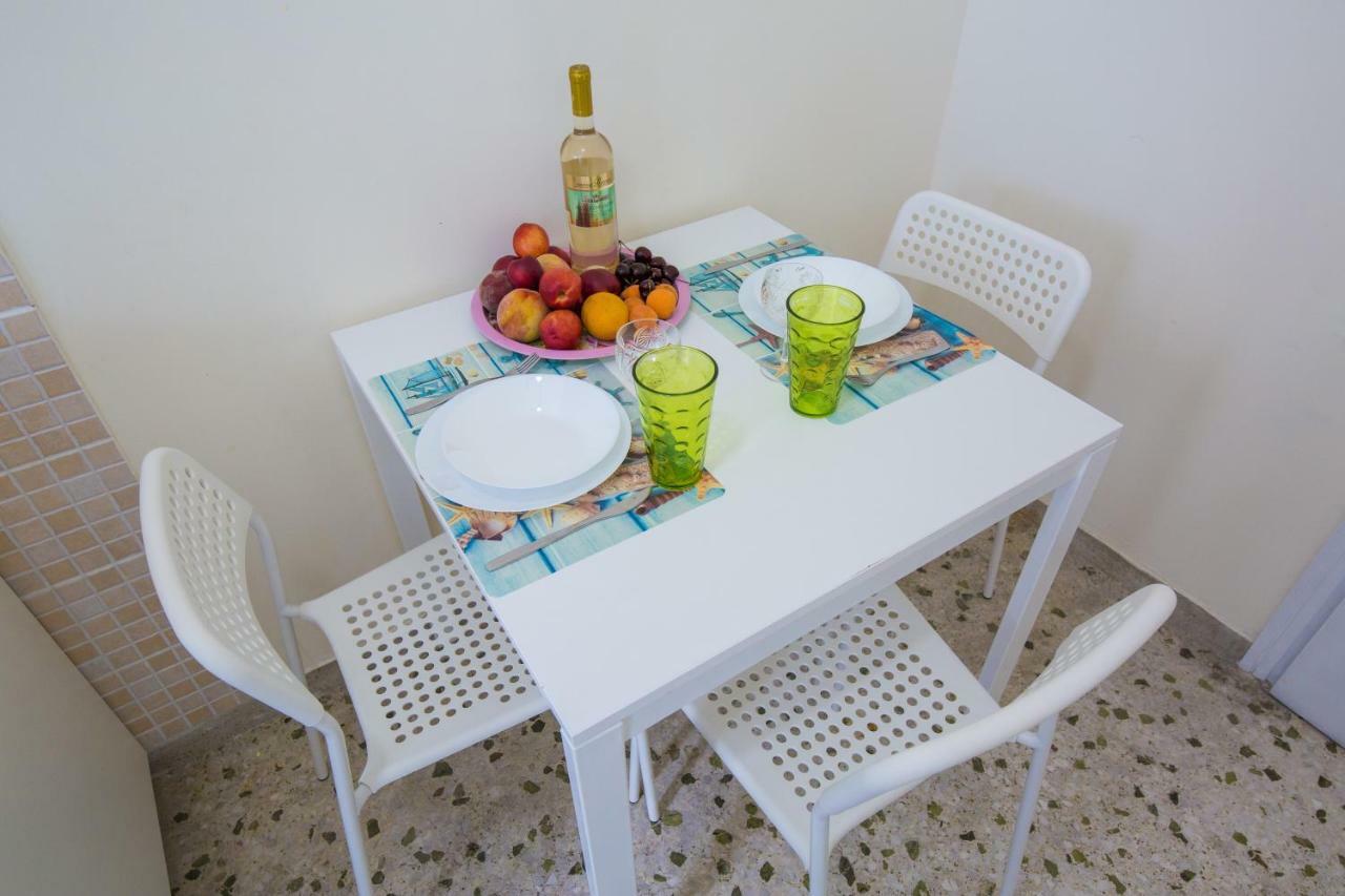 Vip Greece Petros Apartment Athena Bagian luar foto